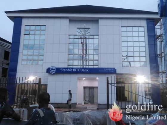 Pylon and wall signage at Stanbic IBTC Nnewi, Anambra by Goldife Nigeria Limited.