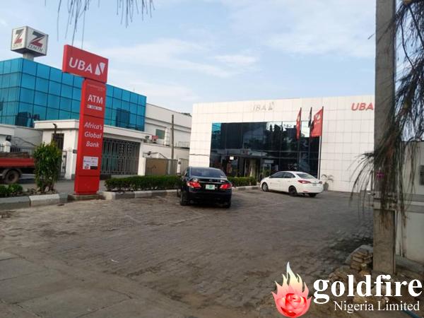 Signage: Pylon, 3D lettering and ATM projectile at UBA - Victoria Island, Lagos